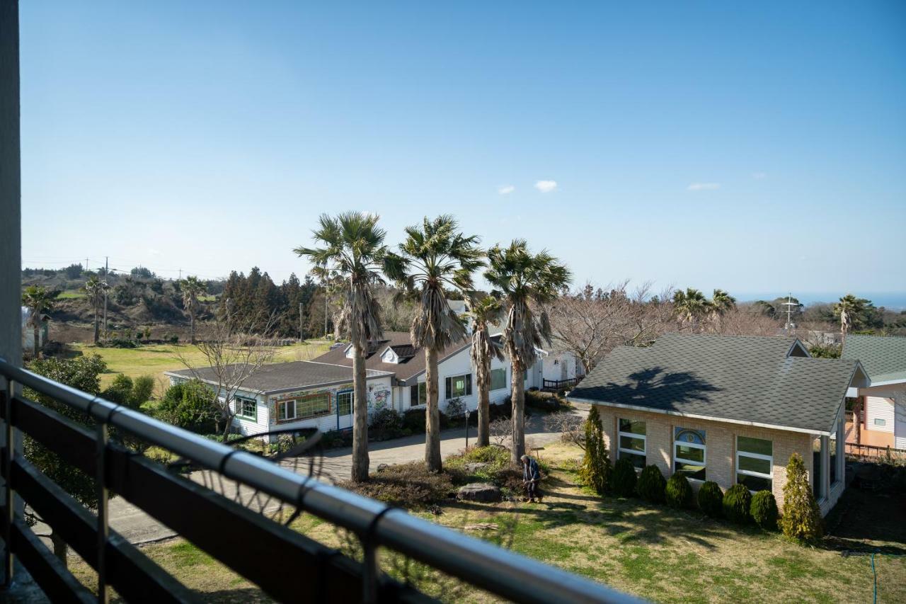 Joyville Resort Jeju Exterior photo